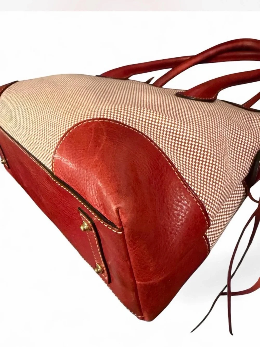 Dooney & Bourke stylish canvas